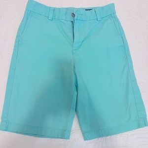 Boys Vineyard Vines beaker shorts. Barely worn. Seafoam green/blue.